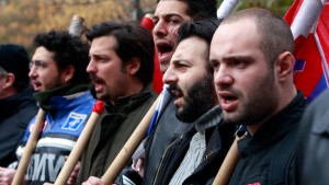 Griechen protestieren gegen weitere Kürzungen