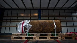 Pendler haben nach Bombenentschärfung wieder freie Fahrt