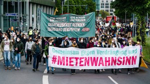 Tausende Teilnehmer bei Mieten-Demo