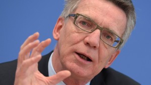 De Maizière will ärztliche Schweigepflicht lockern 