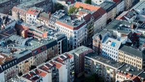 Kommission spricht sich für Enteignung großer Immobilienkonzerne aus