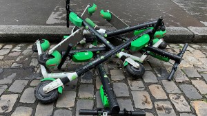 E-Roller sorgen für Unmut in Paris