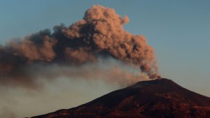 Vulkanasche aus dem Ätna – Flughafen Catania stoppt Flüge