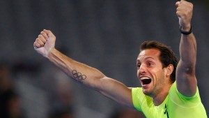 Lavillenie überspringt die Deutschen deutlich