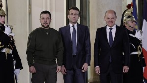 Warum Scholz Selenskyj in Paris traf