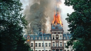 Als Schloss Philippsruhe in Flammen stand