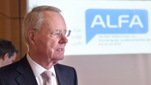 Henkel bezeichnet AfD als „NPD light“