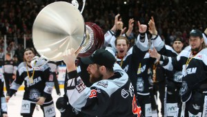 Eishockey: Auf- und Abstieg weiter aufgeschoben