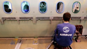 700 Airbus-Mitarbeiter vertragen Weihnachtsmenü nicht