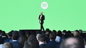 Spotify nimmt mit Hörbüchern Audible ins Visier