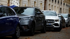 Pariser Populismus mit SUV