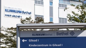 Arzt soll Patientinnen sediert und dann vergewaltigt haben