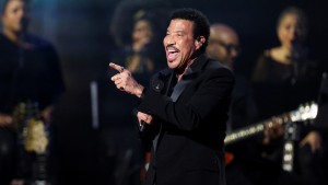 Lionel Richie nimmt an Krönung von Charles III. teil