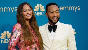 Model Chrissy Teigen: „Es war eine Abtreibung“