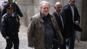 Viermonatige Haftstrafe für Steve Bannon