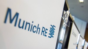 Munich Re hebt Dividende nach Milliardengewinn kräftig an