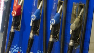 Warum Diesel an der Tankstelle plötzlich teurer ist als Benzin