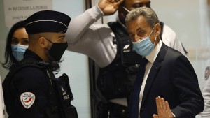 Eine Welle der Solidarität für Sarkozy