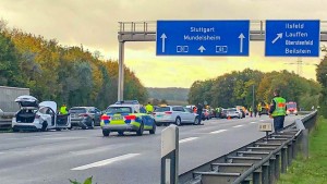 Fast 900.000 Euro Schaden nach Massenkarambolage auf A 81