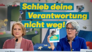 SPD-Politiker beklagt Untätigkeit der Familienministerin