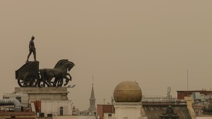 Große Menge Saharastaub auf dem Weg nach Spanien