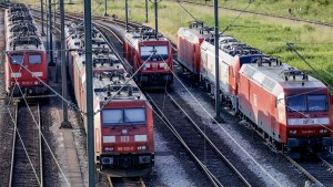 Bahn-Fachmann fordert mehr eingezäunte Strecken