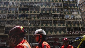 Mehrere Tote nach Hochhausbrand in Hongkong