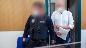 Lebenslange Haft und Psychiatrie für Angeklagten