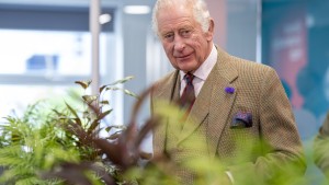 Britischer König Charles III. muss ins Krankenhaus