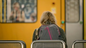 Berliner Grüne schlagen Waggons für Frauen in U-Bahnen vor