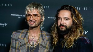 Bill und Tom Kaulitz besuchen die Polizei in Leipzig