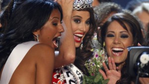 Das Krönchen der Miss Universum bleibt im Lande