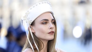 Mit acht Jahren griff Cara Delevingne bereits zum Alkohol