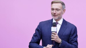 Lindner setzt auf ETF und den Verbleib im Amt