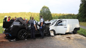 Ein Toter, neun Schwerverletzte bei Unfall mit Testfahrzeug