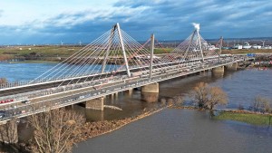 Die erste Hälfte der neuen Leverkusener Brücke ist eröffnet