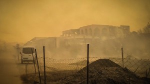 Waldbrände in zahlreichen Regionen Griechenlands