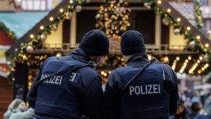 Faeser will strikte Kontrollen auf Weihnachtsmärkten