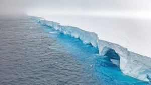 Warum der größte Eisberg der Welt sich um sich selbst dreht