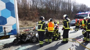 Mutter und Sohn sterben bei Autounfall auf A7