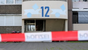 Abermals schwere Explosion in einem Kölner Hauseingang