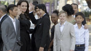 Jolie muss Pitt mehr Kontakt zu Kindern ermöglichen