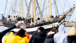 Schulklasse kehrt nach einem halben Jahr auf See zurück