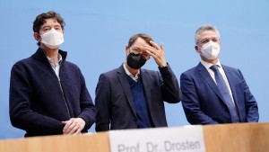 Die Masken fallen