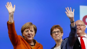 Warum die Saarländer auch über Merkel und Schulz abstimmen