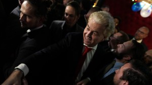 Rechtspopulisten um Wilders stärkste Kraft