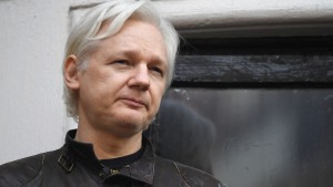 Britische Regierung genehmigt Auslieferung von Assange an die USA