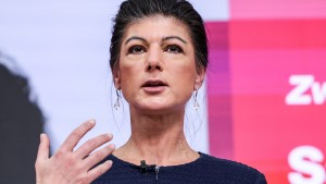 Wagenknecht bezeichnet Putin als Verbrecher