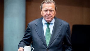 Schröder hat keinen Anspruch auf Vollausstattung