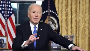 Biden warnt vor „Oligarchie“ in den USA